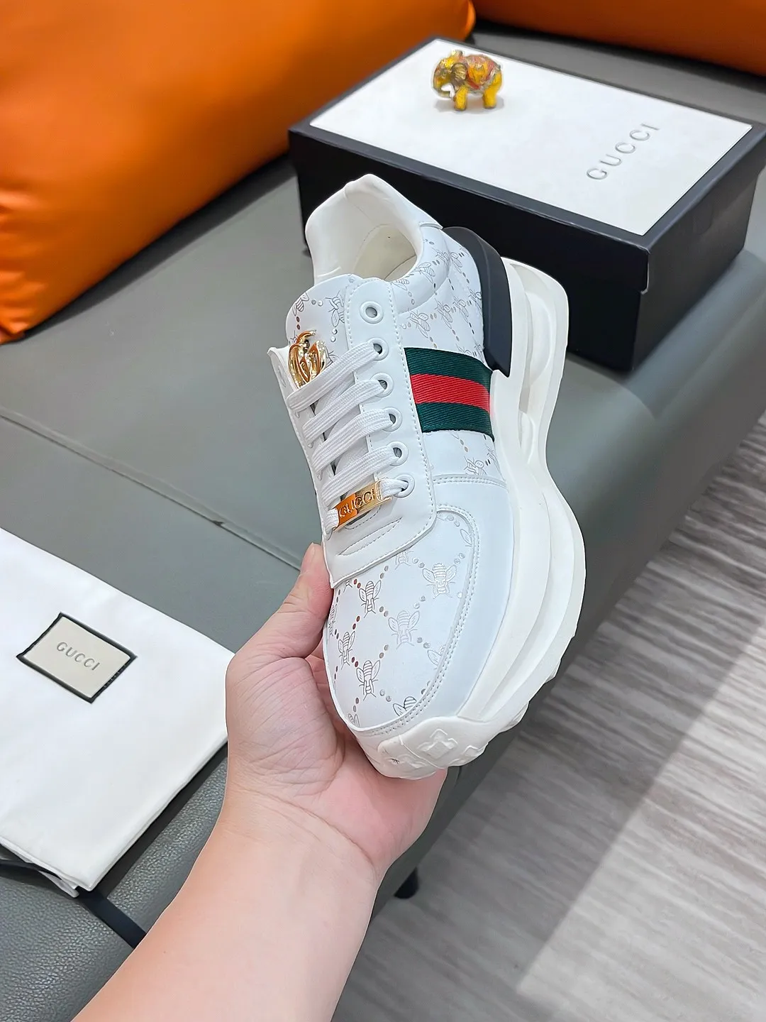 Men's shoes GUCCI "Gucci" P460 Regular size: 38-44 (casual shoes) Product materials: Selected cowhide upper, soft sheepskin lining; original outsole.